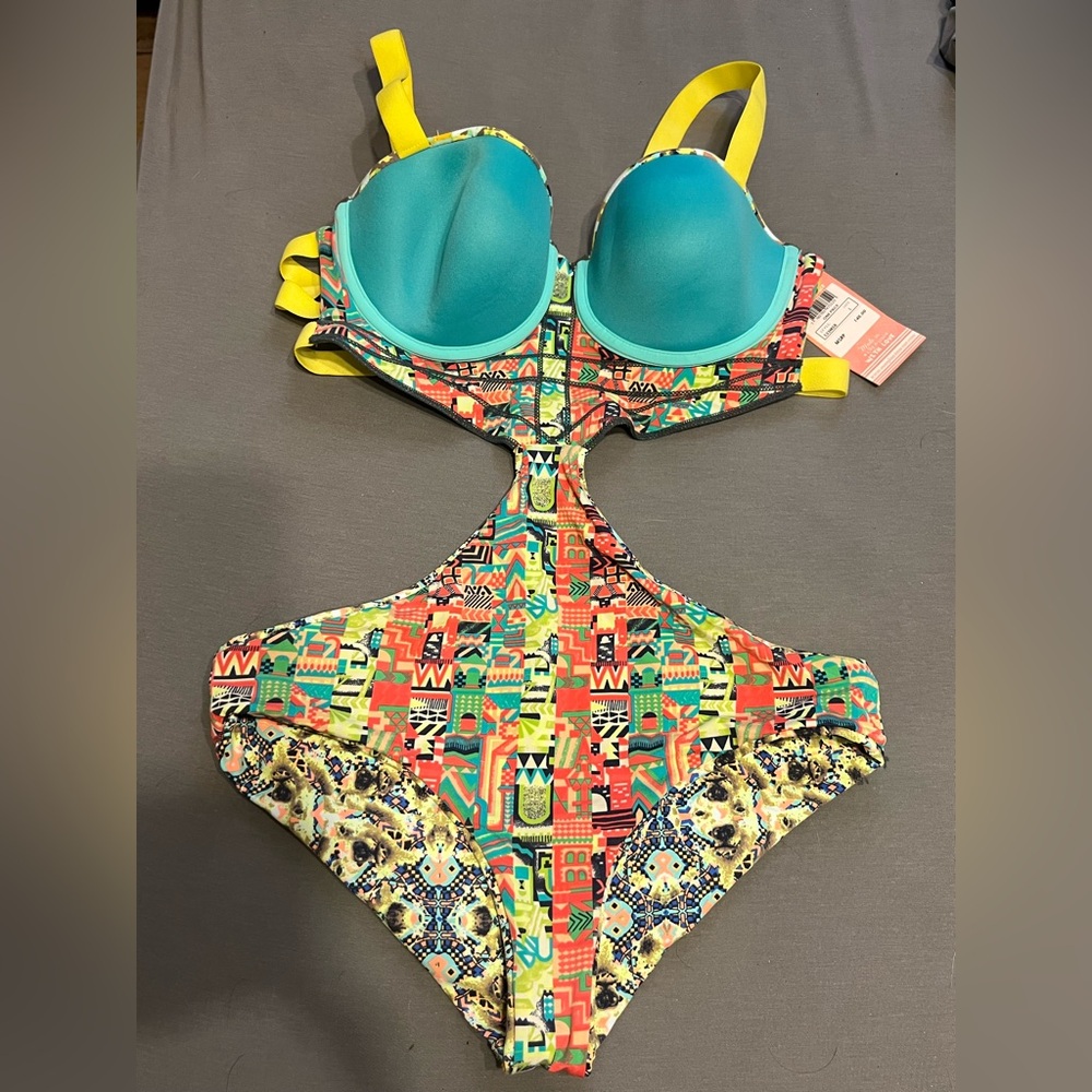 Maaji Royal Riders 2015 Reversible Monokini NWT $148 Size Large